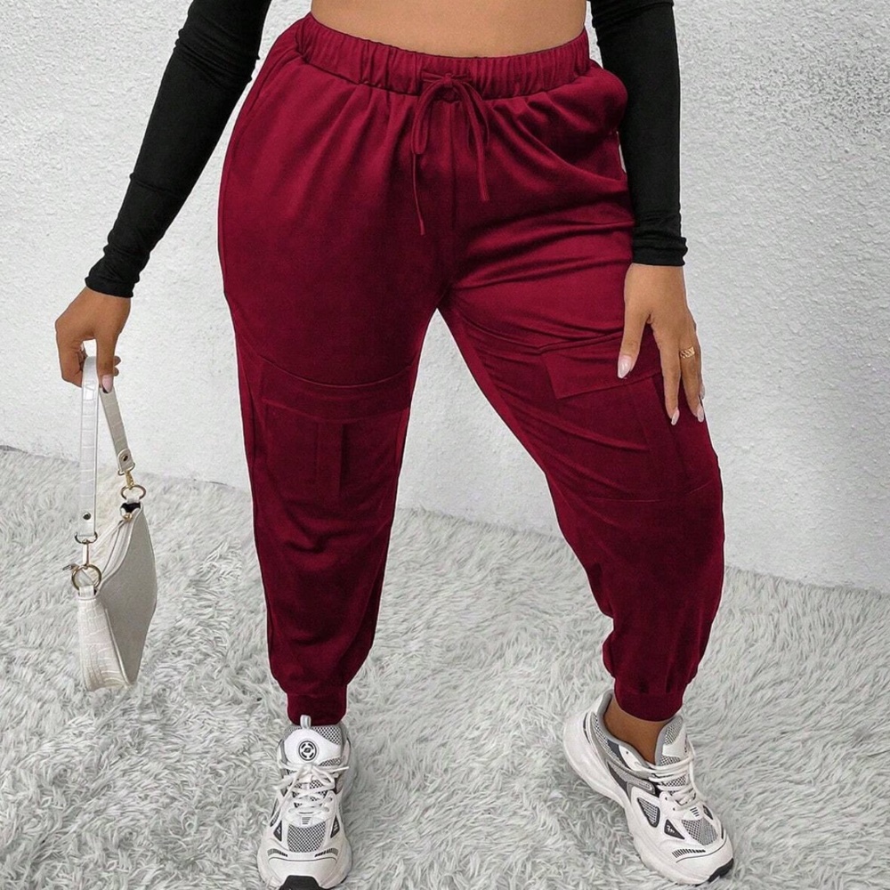 Plus High Waisted Pockets Cargo Capri Pants